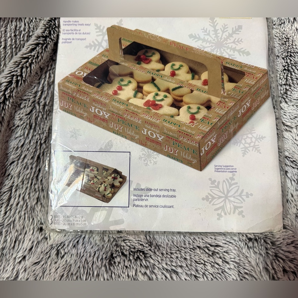 Wilton Holiday Treat Boxes with Gold and Red Accents